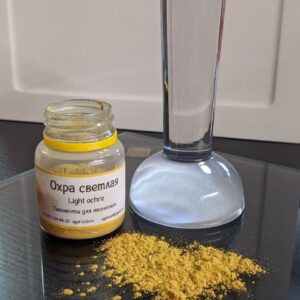 хрустальный курант и стекло для пигментов